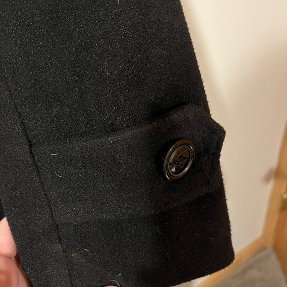 Elegant Black Double-Breasted Men's Pea Coat - Picture 5 of 6